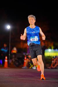 BIB: 172, 2641, 410
                            <button type="button" onclick="openModal(21529582)" class="btn btn-primary btn-sm float-right btn-popup" data-toggle="modal" data-target=".modal-high-quality">
                        <i class="fas fa-shopping-cart"></i> Add to Cart
                    </button>
                                            <button type="button" onclick="isThisMe(21529582, true)" class="btn btn-success btn-sm float-right btn-popup btn-isme hidden" data-toggle="tooltip" data-placement="bottom" title="นี่คือรูปของคุณใช่ไหม คลิกที่นี่เพื่อเอาเข้าอัลบั้ม">
                        <i class="fas fa-plus"></i> Add to album
                    </button>
                    <button type="button" onclick="isThisMe(21529582, false)" class="btn btn-warning btn-sm float-right btn-popup btn-isnotme hidden">
                        <i class="fas fa-ban"></i> Remove from album
                    </button>